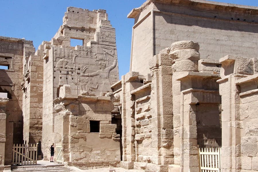 Day Tour to Edfu and Kom Ombo From Luxor by Bus