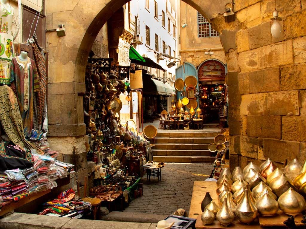 Giza Pyramids ,Sphinx ,Egyptian Museum And Khan El Khalili from Alexandria