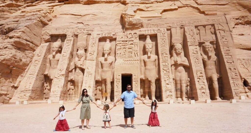 Traveling Egypt with Kids: Create Unforgettable Family Memories in the Land of Pharaohs