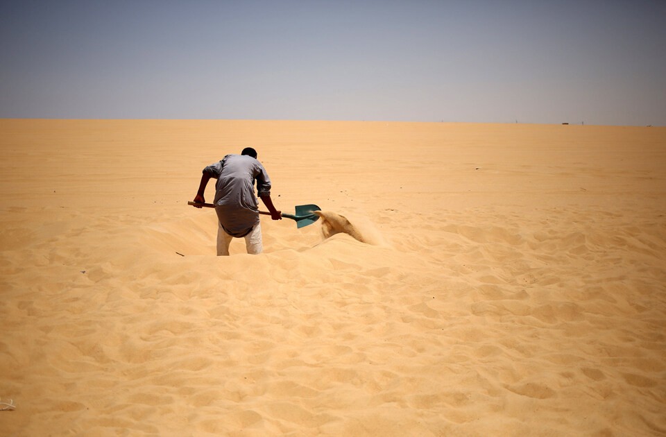 The hot sand of Dakrour Mountains