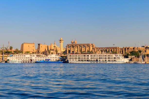 Cruceros por la orilla este de Luxor