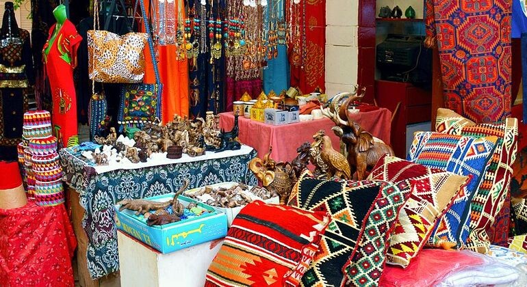 Luxor shopping market