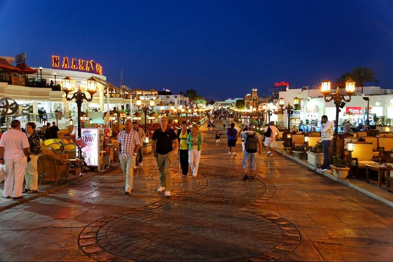 Vida nocturna en Naama Bay