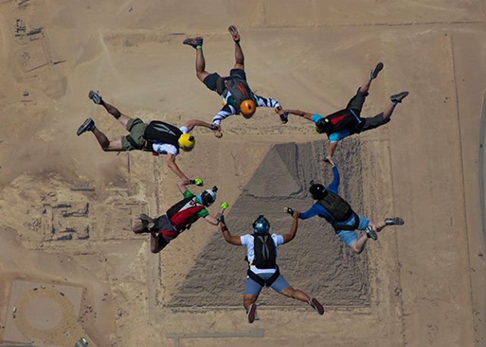 Paracaidismo en las Pirámides de Giza