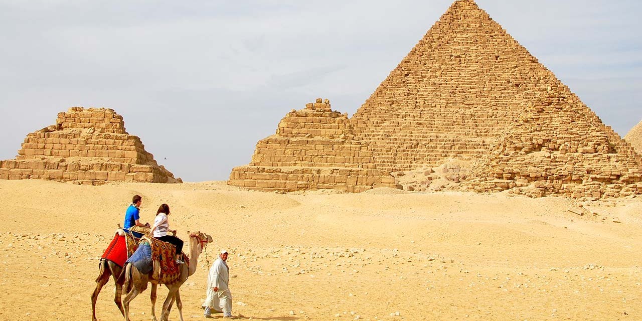 Stopover Tour To Giza Pyramids And Sphinx