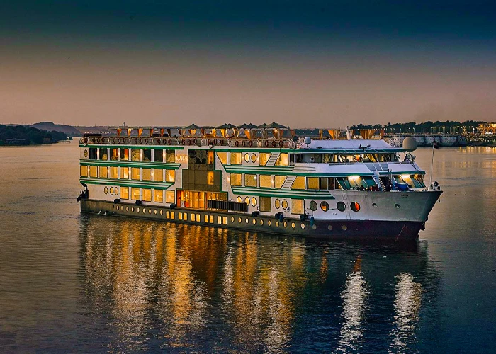 17 Top Standard Nile Cruises in Luxor and Aswan