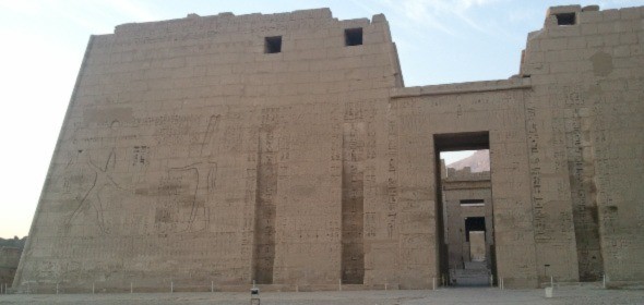 Luxor (Nobles tombs, Ramesseum temple, Medinet Habu temple and Deir el-Medina)