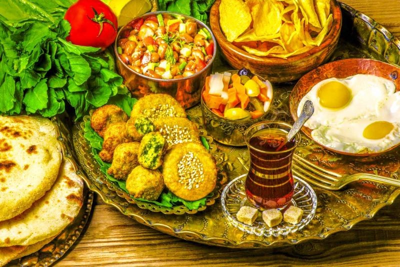 Spectacular Egypt: Your Go-To Guide for Memorable Escorted Tours in 2025 - Experiencing Egyptian Cuisine and Traditions