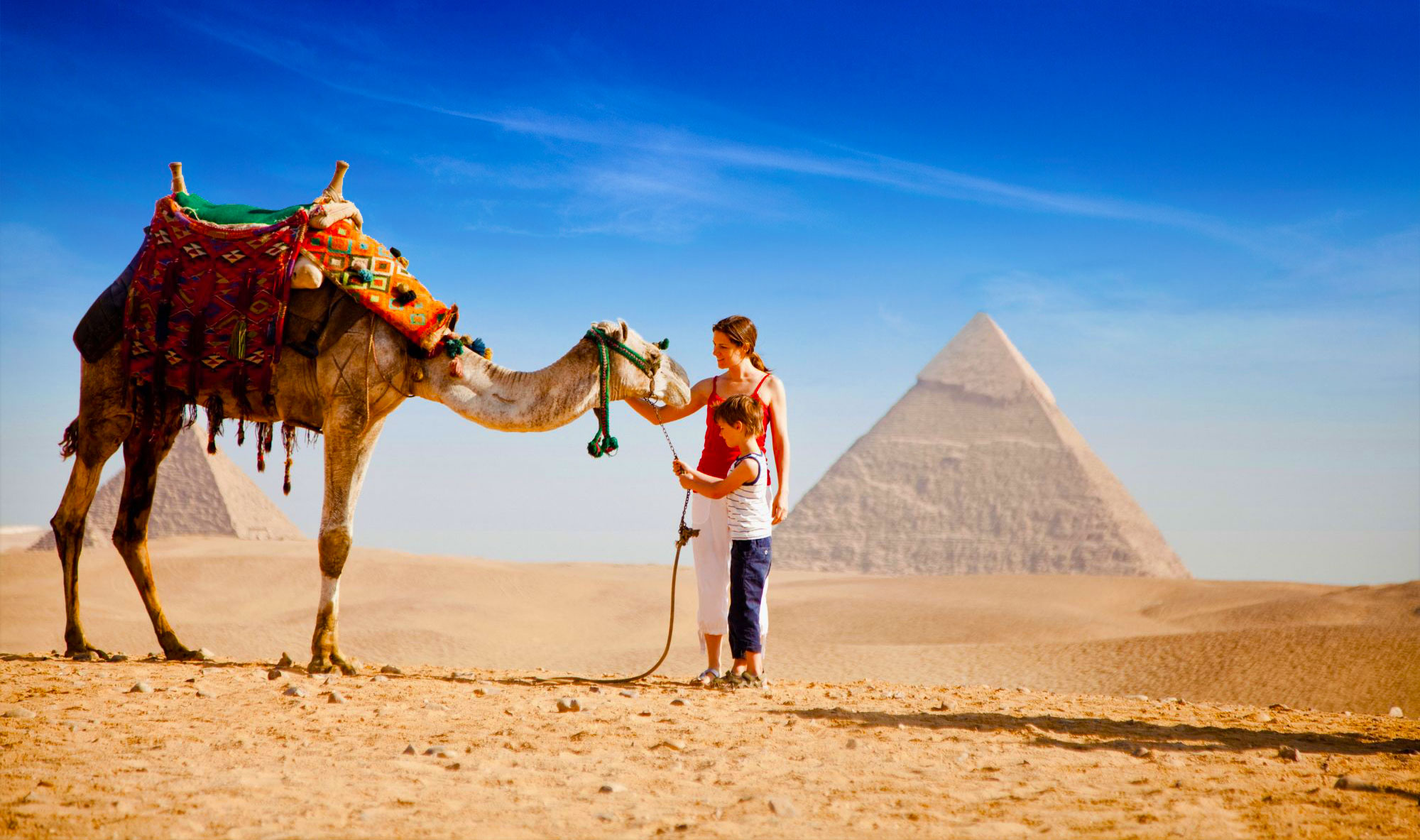 Traveling Egypt with Kids: Create Unforgettable Family Memories in the Land of Pharaohs