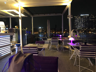 Le Deck